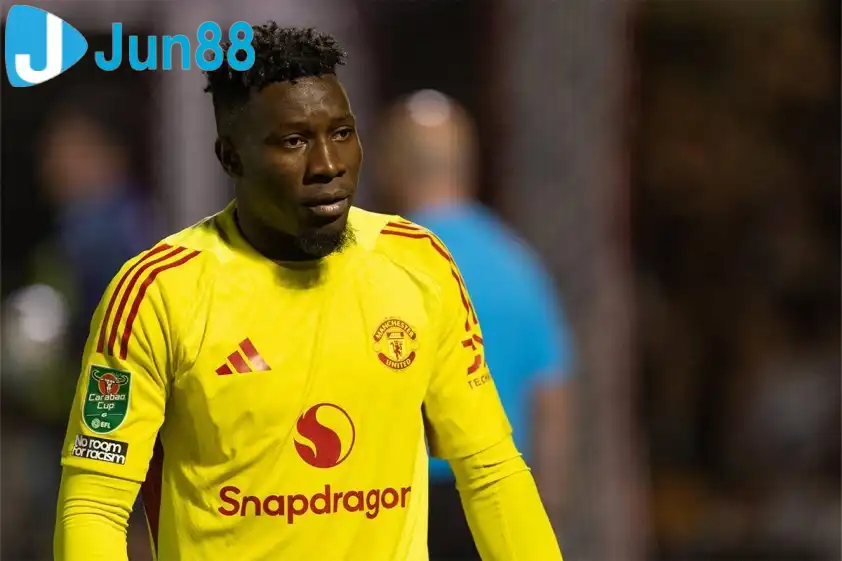 Tương lai của Onana tại Old Trafford chính thức khép lại (Ảnh: GOAL). Tương lai của Onana tại Old Trafford chính thức khép lại (Ảnh: GOAL).
